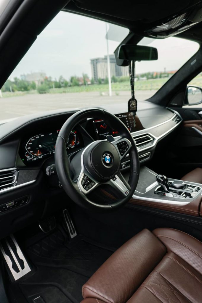 BMW X7BMW 7-Series с водителем
