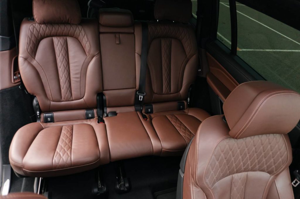BMW X7BMW 7-Series с водителем