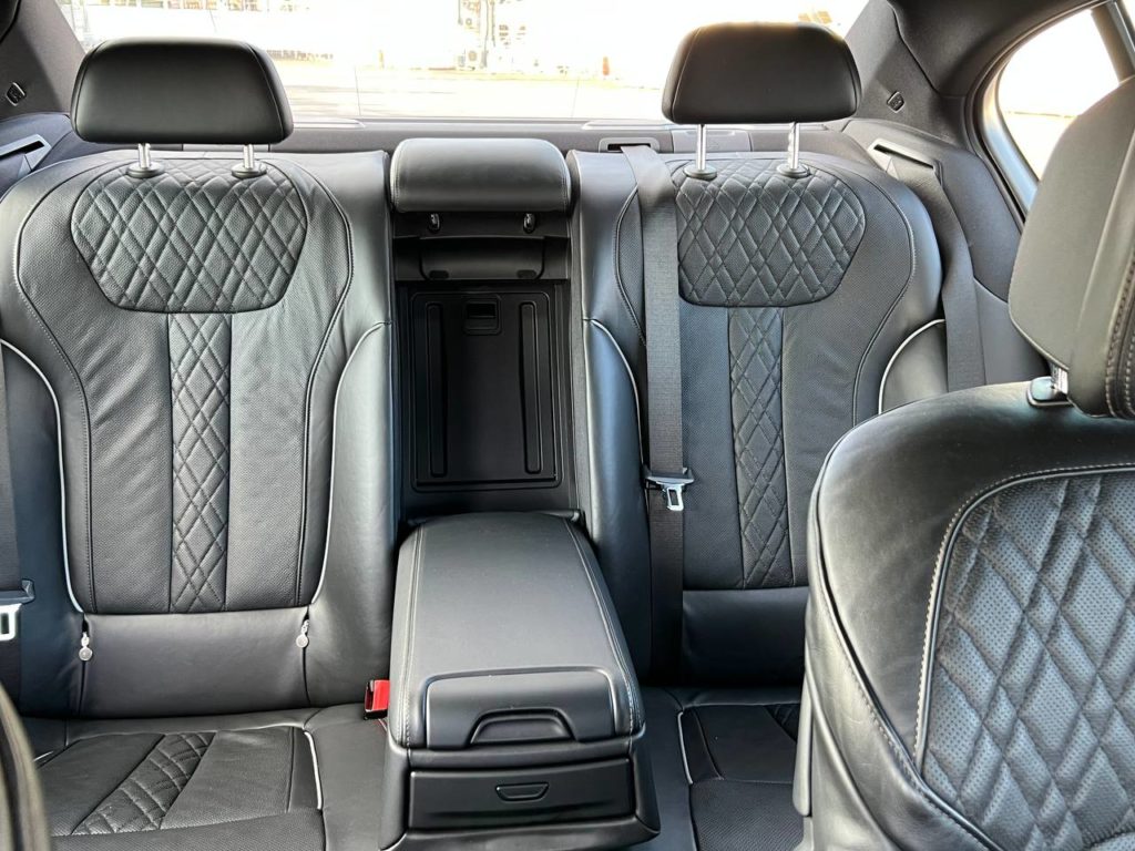BMW 7-Series с водителем