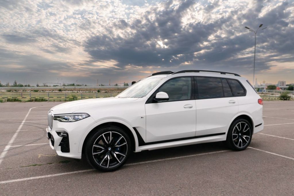 BMW X7BMW 7-Series с водителем