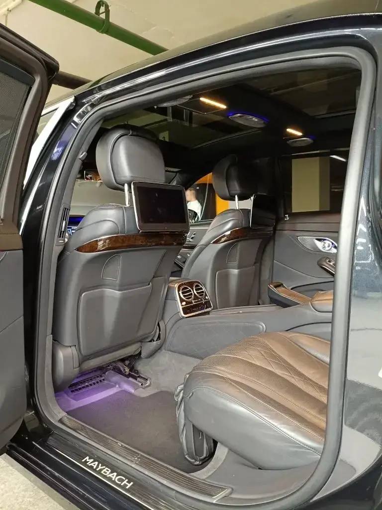 Mercedes S-Class W222 Maybach с водителем